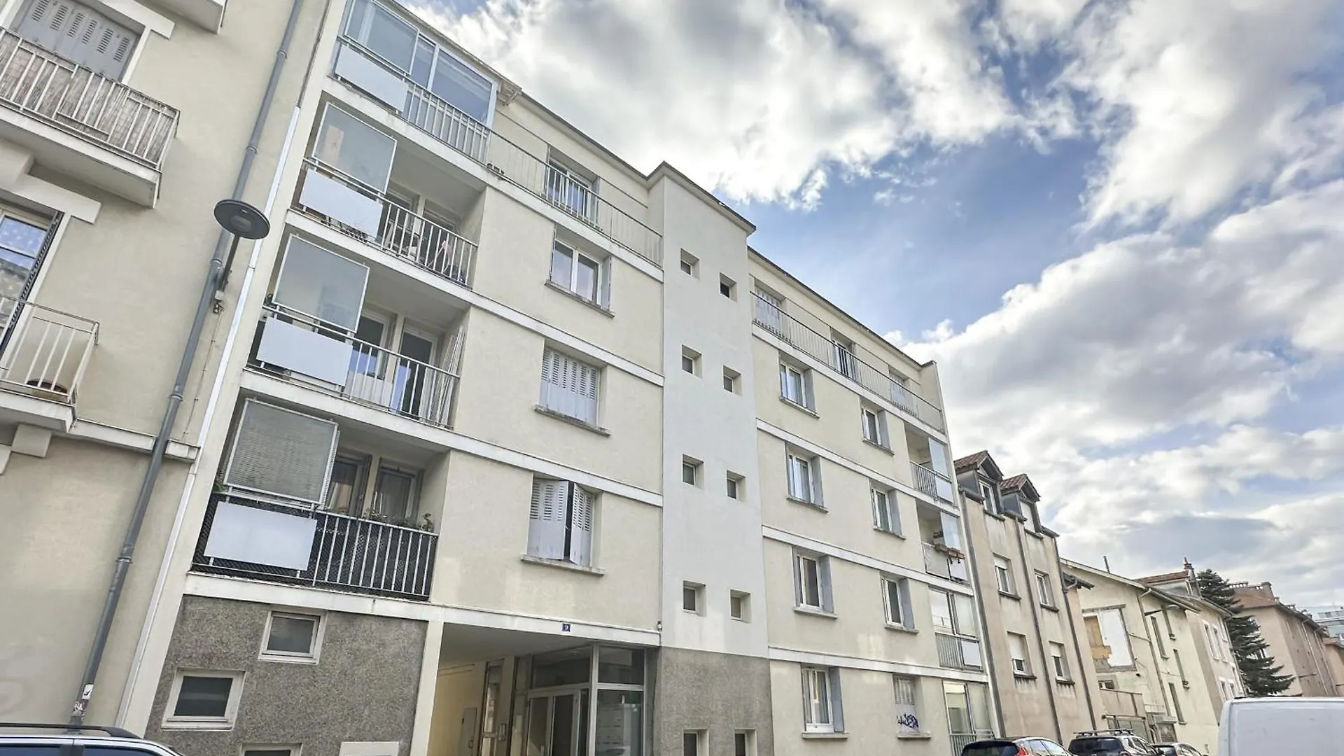 #Hr Les Charmilles T4 Apartment Grenoble 0*,  France