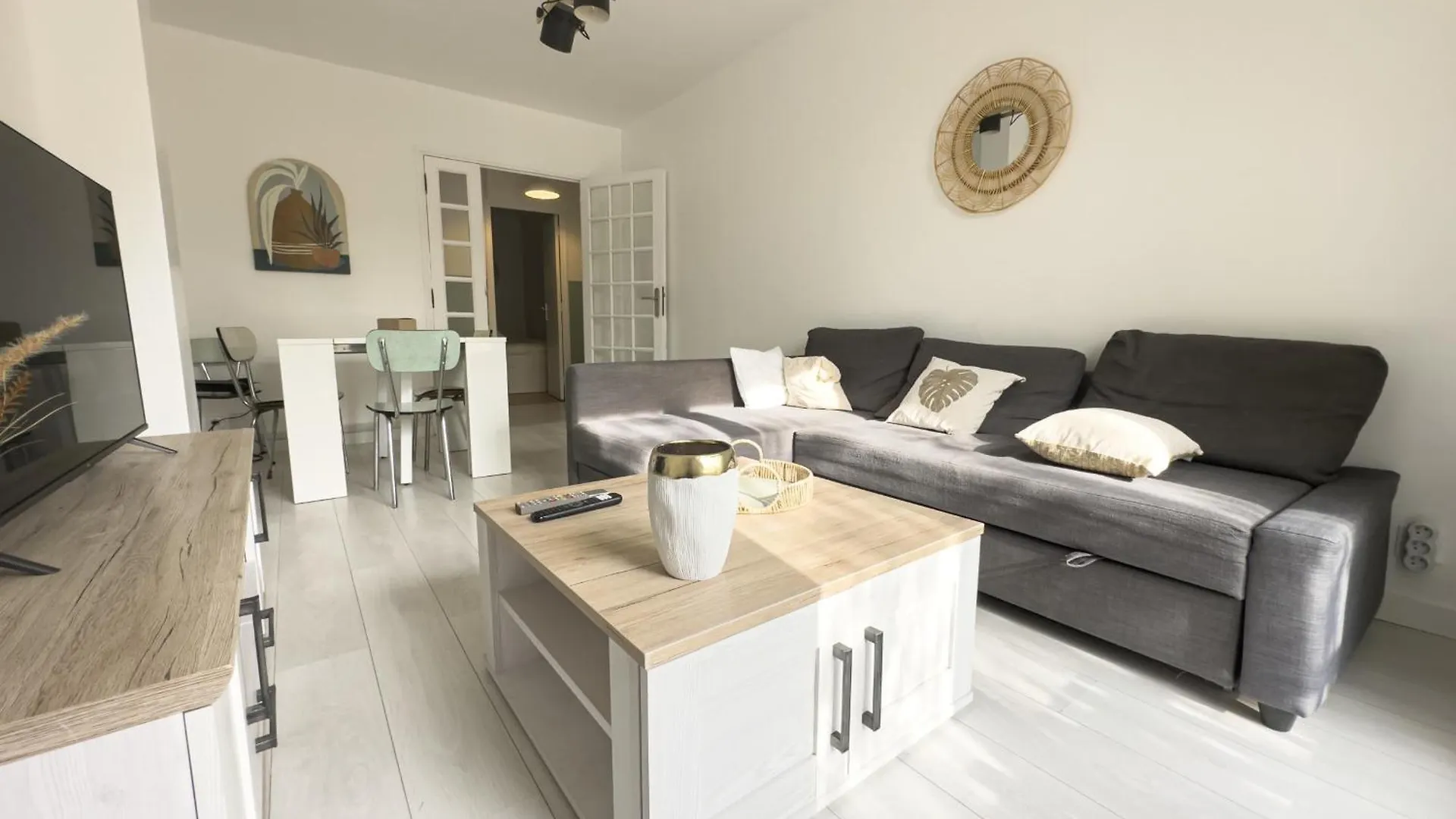 #Hr Les Charmilles T4 Apartment Grenoble 0*,  France
